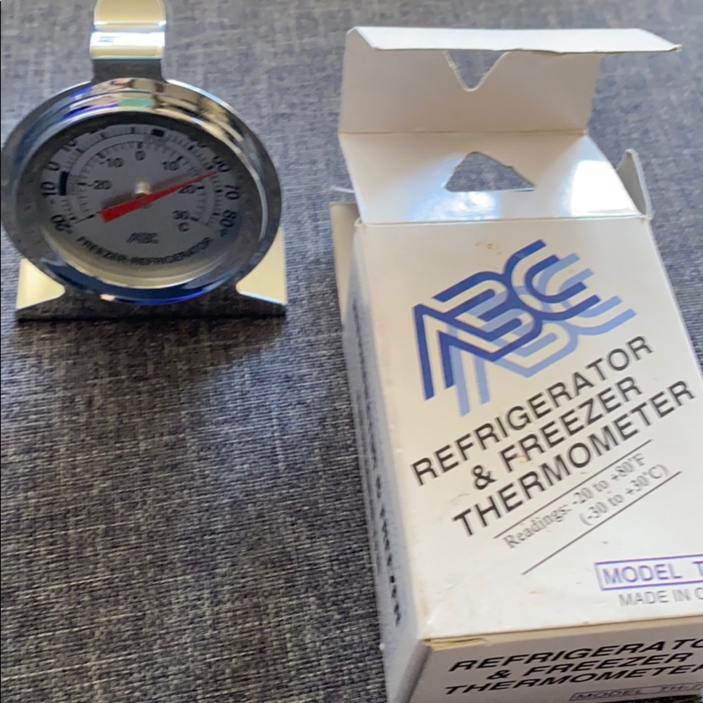 New refrigerator and freezer thermometer